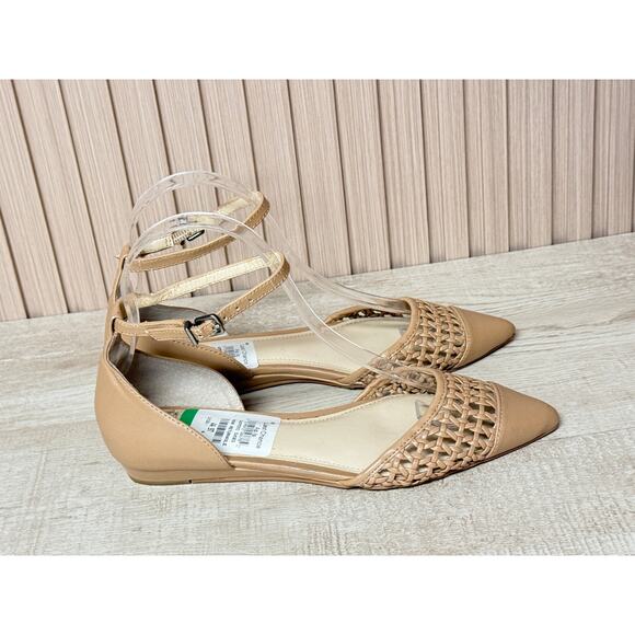 BCBGeneration Pointed Toe Flat with Ankle Strap Women's Shoes Size 6M - Picture 5 of 15